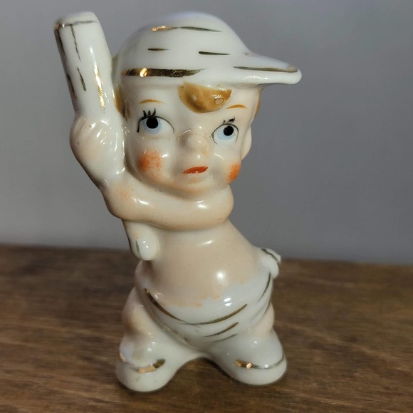 Vtg Japan, Possibly MORIYAMA MORI-MACHI, Baby Baseball Nippon porcelain figurine - Picture 2 of 8
